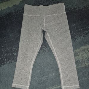 Lululemon Athletica Wunder Under Crop Size 6
